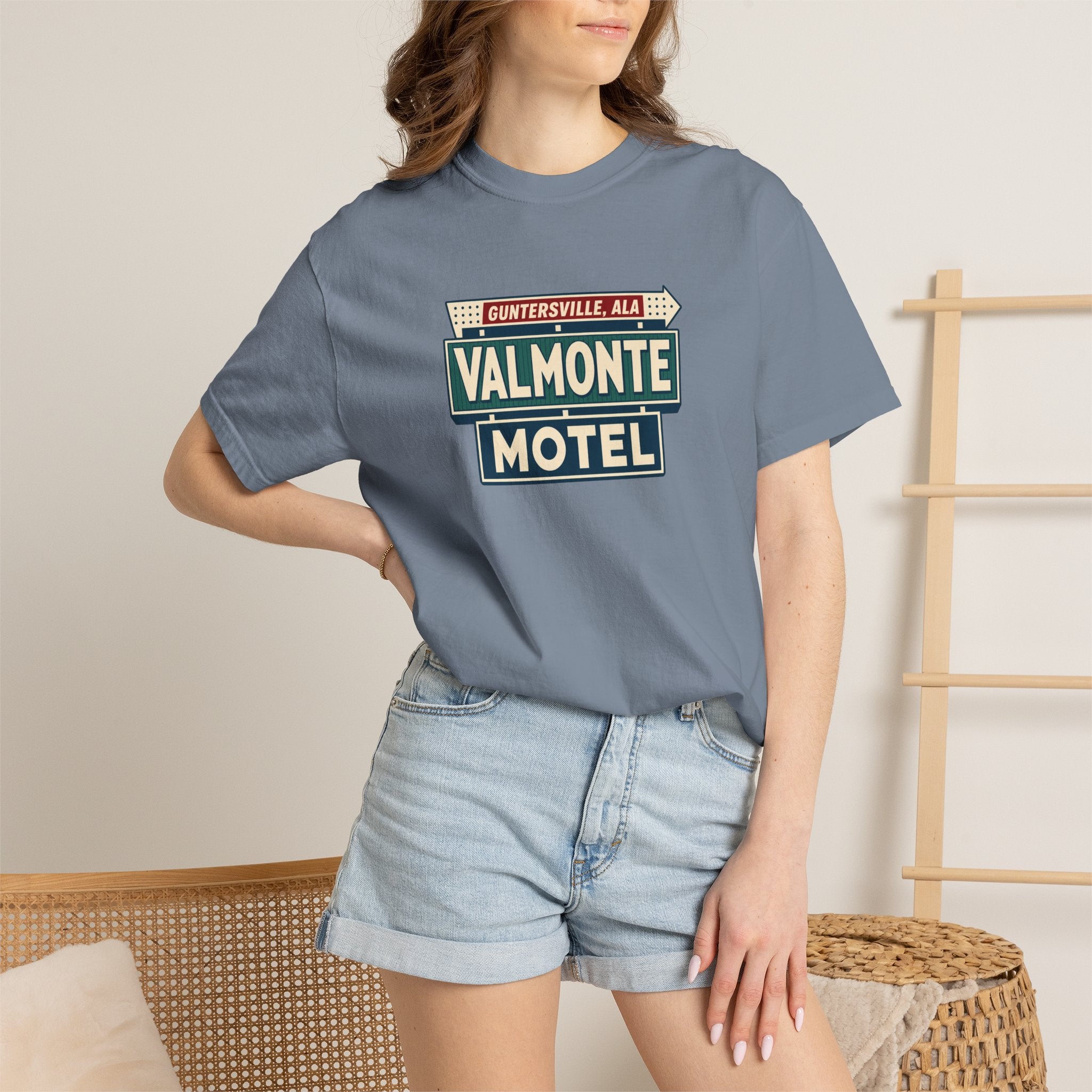 Valmonte Motel — Guntersville, Alabama Vintage Sign Tee